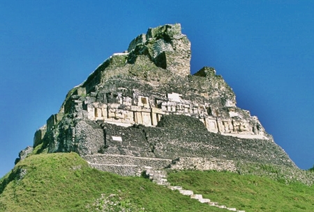 Xunantunich